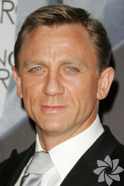 Daniel Craig