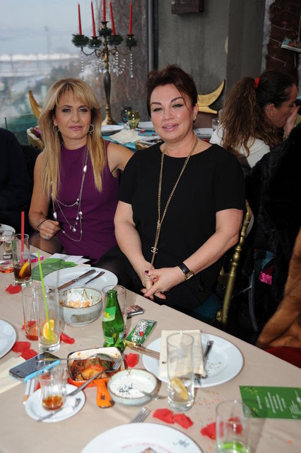 BESTE YURTAŞ, ARZU SAVGI 