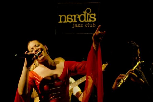 Nardis'te; 23 Aralık Cuma, saat 22.30'da, Ece Göksu Quartet, 24 Aralık Cumartesi, saat 22.30'da, Melis Sökmen. Giriş: 30 TL. Tel: (212 244 63 27)