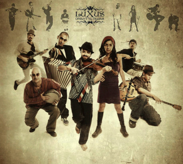 İstanbul Live'da; 23 Aralık Cuma, saat 21.00'de, Luxus. Giriş: 23 TL. Tel: (212 249 90 20)