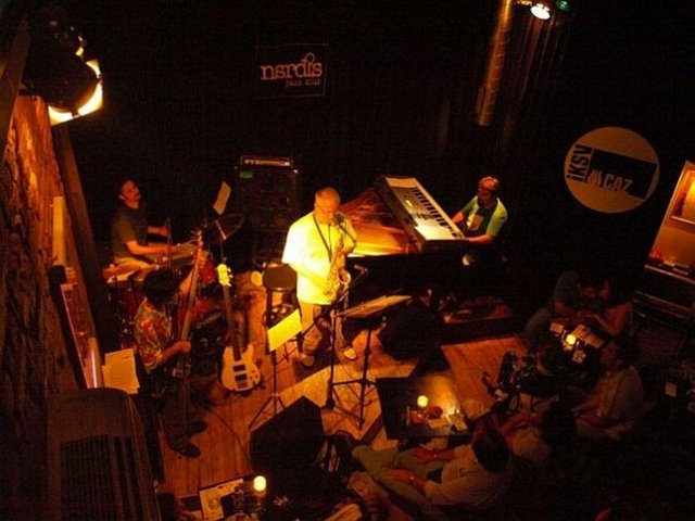 Nardis Jazz Club / Galata Tel: (0 212 244 63 27) -