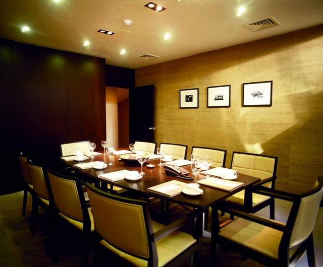 Bentley Hotel / Beyazıt Tel: (0 212 516 69 80) -