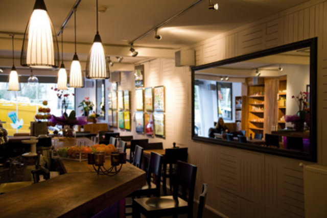 Gozo / Şişhane Tel: (0 212 251 53 14) -