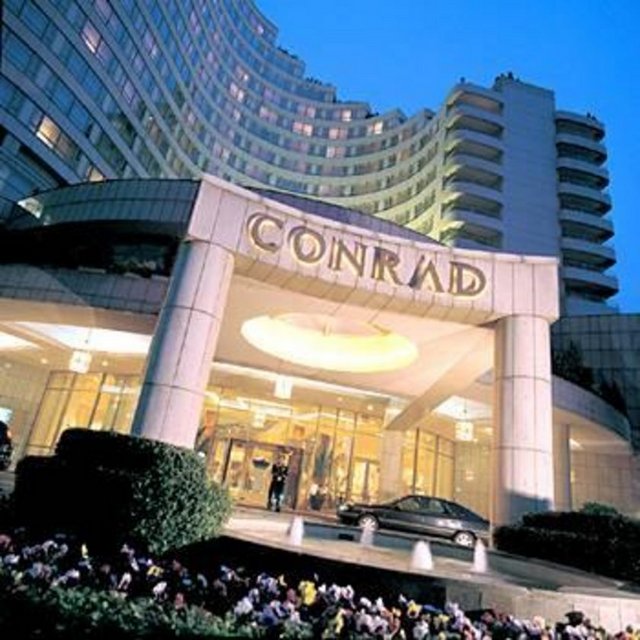 Condrad İstanbul / Beşiktaş Tel: (0 212 310 25 25)