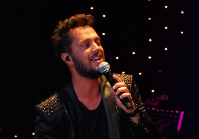 Murat Boz- Refresh The Venue