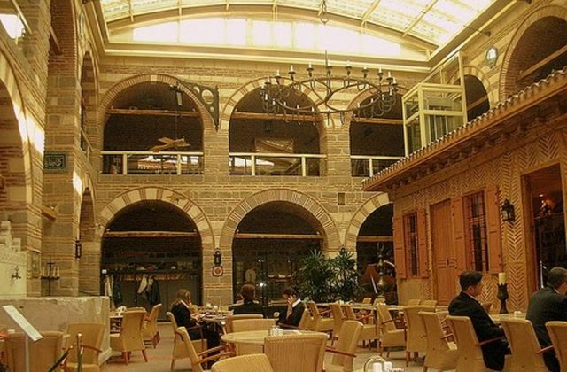 Divan Çengelhan Brasserie / Ankara Ücreti: 185 TL. Tel: (0 312 309 68 00) -