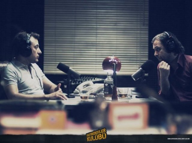 19 	Kaybedenler Kulübü / Toplam Hasılat: 4.553.598 TL  Toplam Seyirci:484.440    Gösterim: 24 hafta -