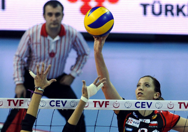 27 Ocak: Avrupa Voleybol Konfederasyonu (CEV), Bayanlar Avrupa Ligi'nde 2011 yılı Dörtlü Finali'ni düzenleme hakkını Türkiye'ye verdi.
