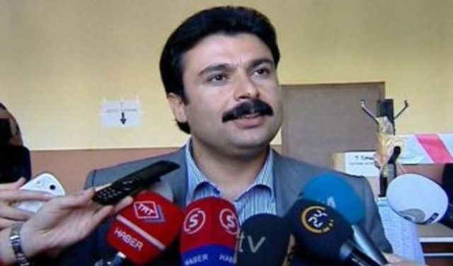 3 Aralık: Futbolda şike iddialarına yönelik yürütülen soruşturma kapsamında 31'i tutuklu 93 şüpheli hakkında özel yetkili İstanbul Cumhuriyet Savcısı Mehmet Berk tarafından hazırlanan iddianame, özel yetkili İstanbul 16. Ağır Ceza Mahkemesine gönderildi.