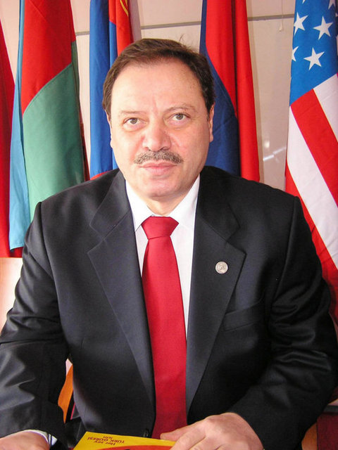 Eski Güreş Federasyonu Başkanı Recai Ustaoğlu hayatını kaybetti. -