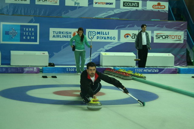 Curlingte 2012 Dünya Karışık Çiftler Şampiyonası'nın ev sahipliği Erzurum'a  -  - verildi. -