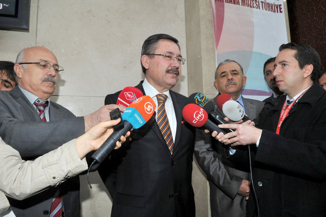 Ayrıca soruşturma kapsamında Ankara Büyükşehir Belediye Başkanı Melih Gökçek, futbolcu Emre Belözoğlu, teknik direktör Yılmaz Vural ve futbol yorumcusu Sinan Engin'in de aralarında bulunduğu 83 kişi hakkında ise ''takipsizlik kararı'' verildi.