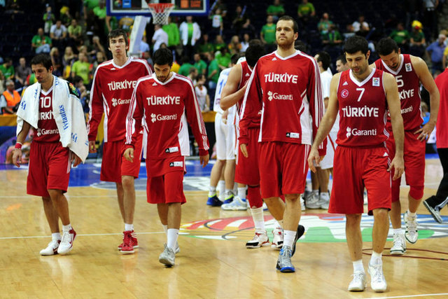 7 Eylül: Litvanya'da devam eden 2011 Avrupa Basketbol Şampiyonası Finalleri 2.  -  - turunda, E Grubu'nda ilk maçına çıkan Türkiye, Fransa'ya 68-64 yenildi.