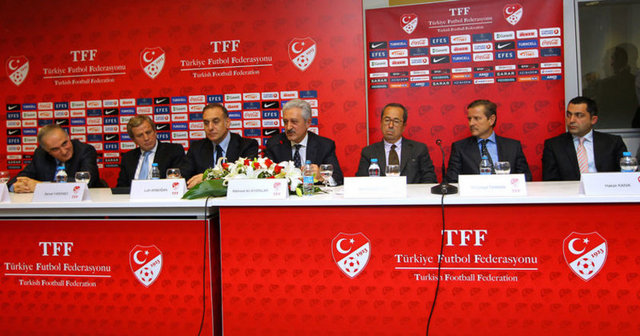 6 Haziran: Türkiye Futbol Federasyonu (TFF), 2010-2011 sezonunu tescil etti.