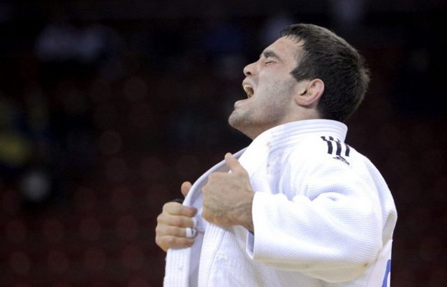 21 Nisan: İstanbul'da düzenlenen Avrupa Büyükler Bireysel ve Takımlar Judo Şampiyonası'nda Türkiye, bayan takımıyla üçüncülük kupasını aldı, erkeklerde ise 73 kiloda mücadele eden Hasan Vanlıoğlu ile bronz madalya kazandı. Bayanlar takım müsabakalarında Fransa birincilik, Almanya ikincilik elde etti, Ukrayna ve Türkiye üçüncü oldu. Erkekler takım müsabakalarında birincilik kupasına Ukrayna ulaştı. Fransa'nın ikinci sırada yer aldığı şampiyonada, Gürcistan ile Almanya üçüncü sırada yer buldu. Bireysel müsabakalarda ise Fransa birinci, Rusya ikinci, Macaristan da üçüncü oldu.