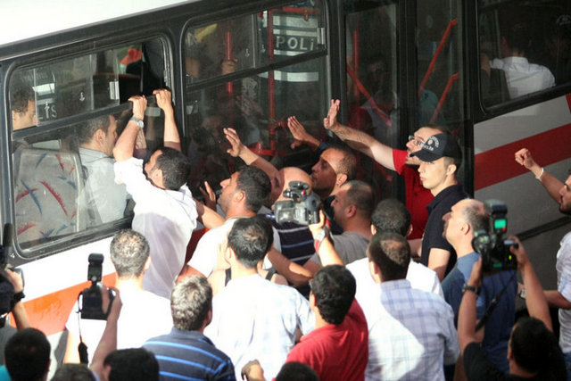 Soruşturma kapsamında Süper Lig ve Bank Asya 1. Lig'deki birçok maçta şike ve teşvik faaliyetlerinin gerçekleştirildiği iddia edildi. Ayrıca Türkiye  -  - Futbol Federasyonu'nun, 31 Mart'ta gerçekleştirdiği futbolcu temsilcisi sınavı sorularının, suç örgütü tarafından ele geçirildiği ve daha sonra sınava  -  - katılan adaylara fahiş fiyat karşılında satıldığı öne sürüldü.