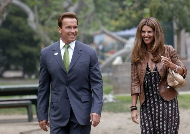 ARONOLD SCHWARZENEGGER - MARİA SHRİVER