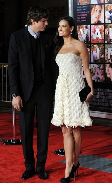 DEMİ MOORE - ASHTON KUTCHER  