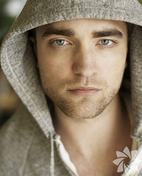 Robert Pattinson