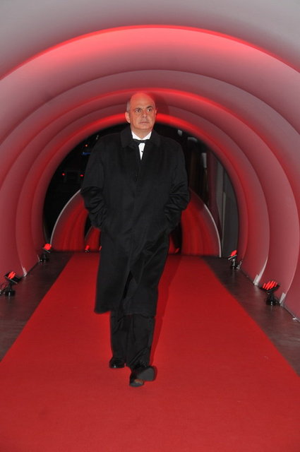 ALİ İPEKER 
