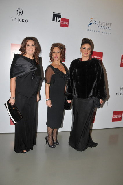 MELKAN TABANLIOGLU, ZEYNEP AKGOZE, ÖZDEM GÜRSEL