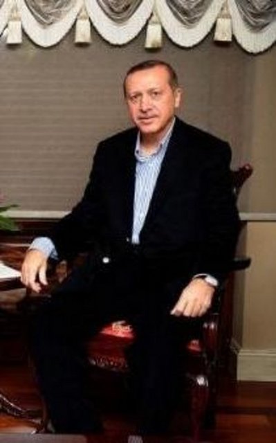 26 KASIM - Başbakan Erdoğan, "laparoskopik" yöntemle sindirim sistemi ameliyatı oldu. -