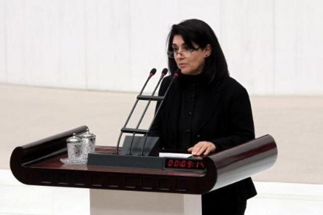 1 EKİM - BDP milletvekilleri yemin etti. -