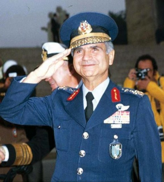 8 HAZİRAN - TAHSİN ŞAHİNKAYA'NIN İFADESİ ALINDI - Özel yetkili İstanbul Cumhuriyet Başsavcıvekili Fikret Seçen tarafından "12 Eylül darbesi" ile ilgili soruşturma kapsamında dönemin Hava Kuvvetleri Komutanı emekli orgeneral Tahsin Şahinkaya'nın ifadesi alındı. -