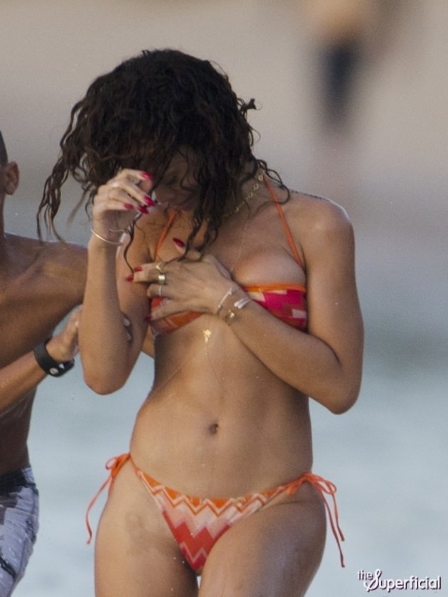 2011 In Bikinili Guzelleri Galeri