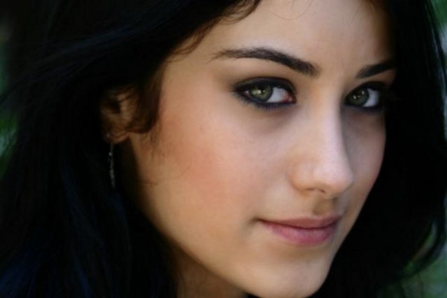 Hazal Kaya