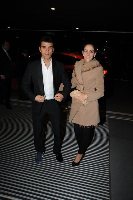 KENAN SOFUOĞLU VE SEVGİLİSİ JULİA