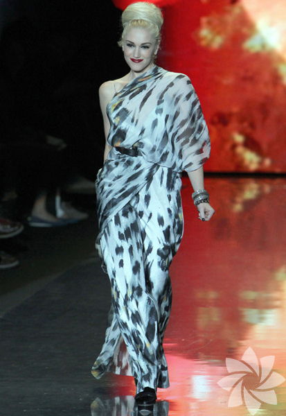 Gwen Stefani - L.A.M.B.