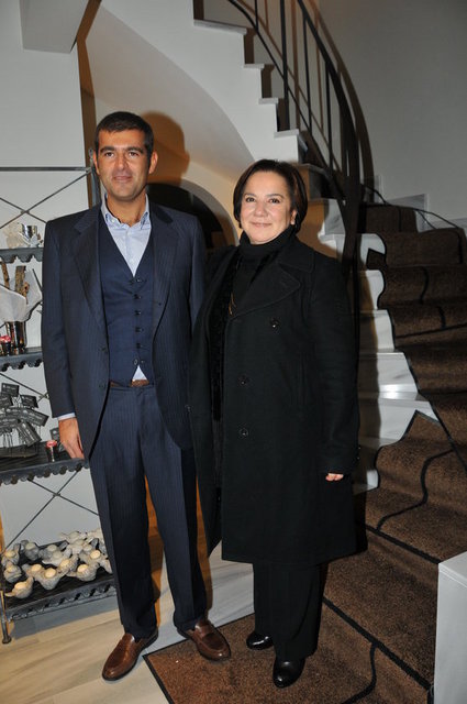ŞEREF HAS, HÜLYA AŞIK 