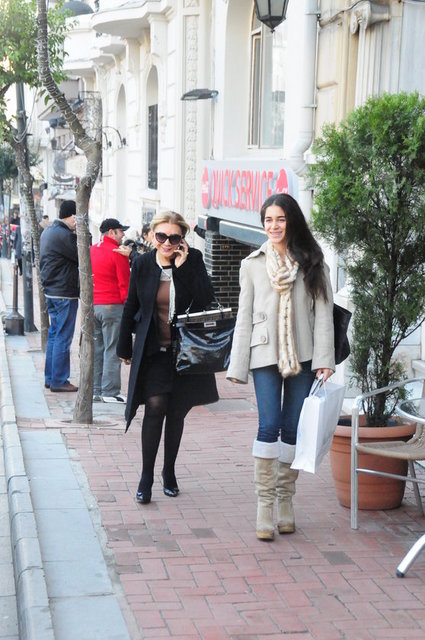 MERAL - NAZLI YAZICI