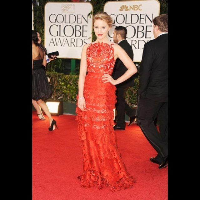 DİANA AGRON 
