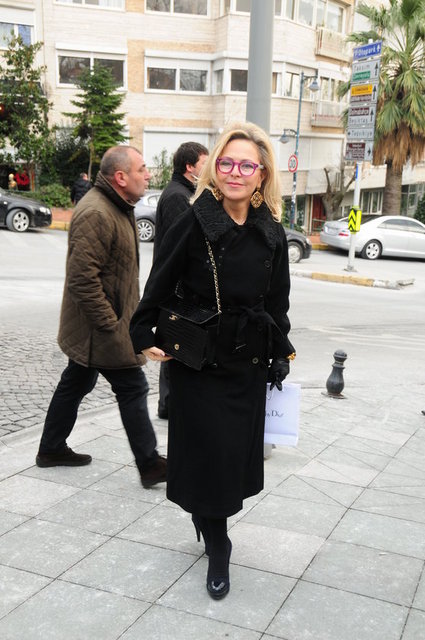 LİNDA KUYUMCUYAN 