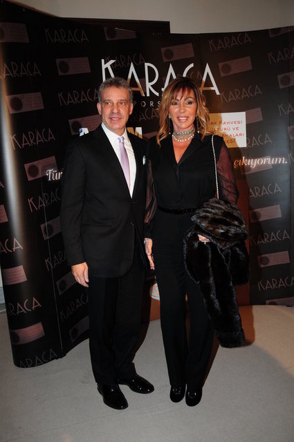 GARY LACHMAN, DALIA GARİH