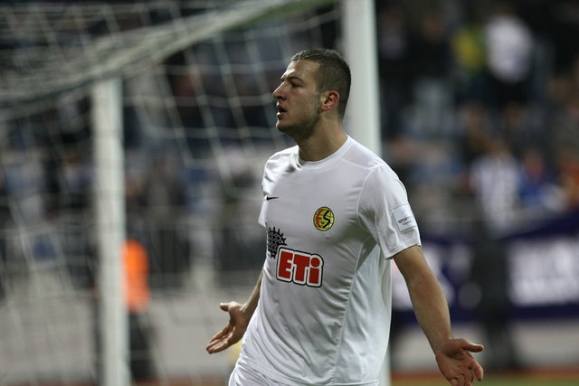 Batuhan Karadeniz - Boğa