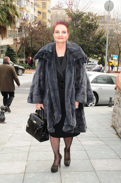 İNCİ GAZİOĞLU 