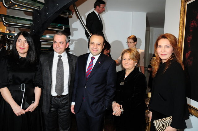 EMİNE CEYLAN, ALİ HATEMİ, EGEMEN BAĞIŞ, KEZBAN HATEMİ, BEYHAN BAĞIŞ