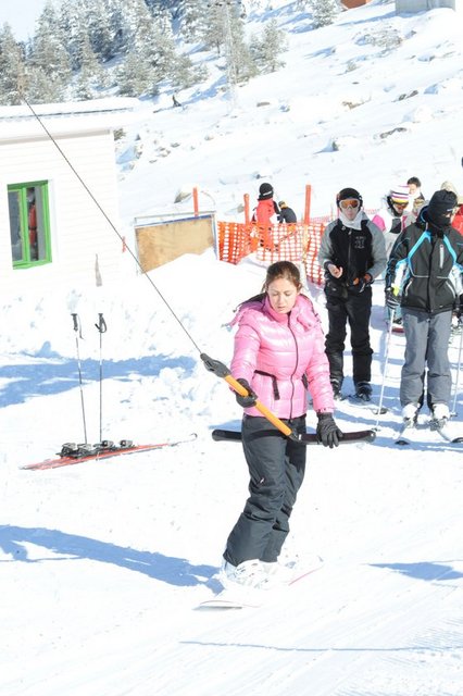 YASEMİN KAYA
