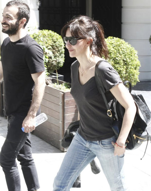 42 yaşındaki yıldızın anne olmasına rağmen bozulmayan fiziği 'maşallah' dedirtti.