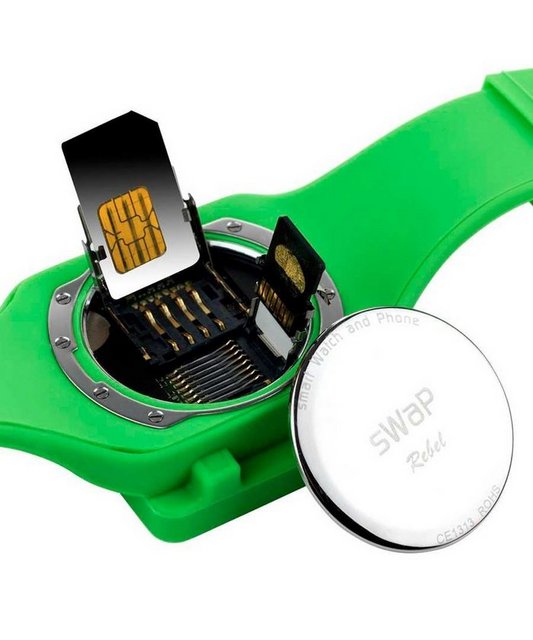 4 - S.W.A.P. Rebel: İngiliz akıllı saat üreticisi S.W.A.P.'ın, kadın, erkek ve unisex olmak üzere 3 kategoride geliştirdiği cihazlardan olan Rebel'in, 1.46 inçlik (176 x 132 piksel çözünürlüğünde) dokunmatik ekranı var.