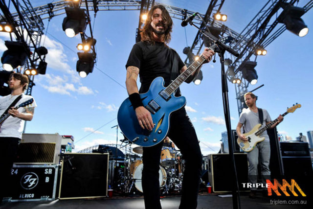 ** Foo Fighters / "Wasting Light"