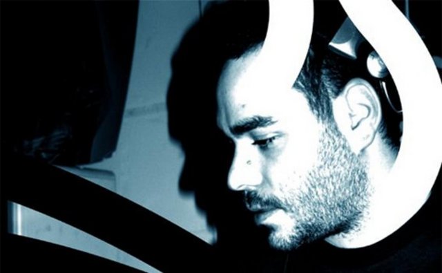 ** Otto Sofyalı'da; 27 Ocak Cuma, saat 23.00'te, Ahu, Otto Tünel'de; 28 Ocak Cumartesi, saat 23.00'te Dude Night: Batu, Arman Akıncı. Giriş: Ücretsiz. Tel: (212 292 70 15) -  - ** Lux'da; 27 Ocak Cuma, 23.30'da, Discoman, 28 Ocak Cumartesi ise DJ Kiwi. Giriş: Ücretsiz. Tel: (533 435 66 75)