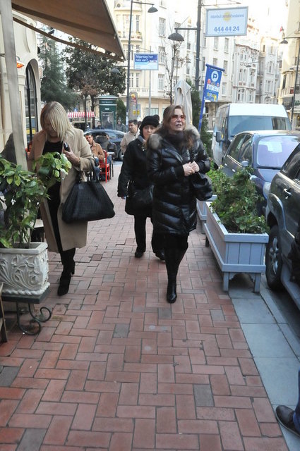 GÜL DÜRÜST