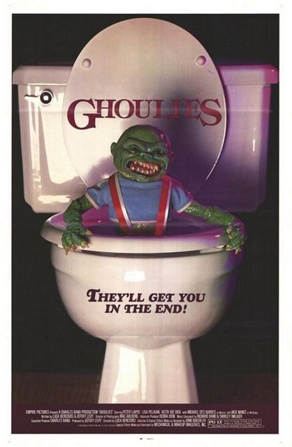 12-Ghoulies (1985) -  - Gerçek bir cüce ve küçük yaratık katliamı diyebiliriz. Din, kilise, günahlar ve aile ocağı üzerinden yürüyen bu 'katil' tipi, filmin esas damarını oluşturuyor. Bu 'yaratık çetesi'nin bir de devam filmiyle onore edilmesi ise şaşırtıcı değil. -
