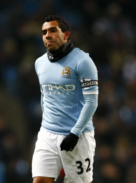 Anzhi transferin son saatlerinde bombayı patlatmaya hazırlanıyor. İddiaya göre Anzhi Arjantinli yıldız Tevez'e yıllık 18 milyon Euro, kulübü Manchester City'ye ise 37 milyon euro önerdi!