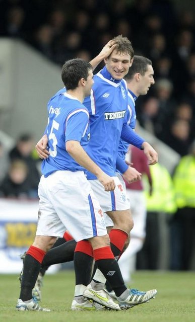 Premier Lig ekiplerinden Everton, Glasgow Rangers'in Hırvat forveti Jelavic'i kadrosuna kattı. Hırvat golcü şu an İskoçya'da gol krallığı listesinin zirvesinde yer alıyor. -