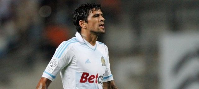 2009 yılında Porto'dan Marsilya'ya transfer olan Lucho Gonzalez, bu kez Marsilya'dan Porto'ya transfer oldu. Porto bu transfer için 2 milyon Euro ödeyecek